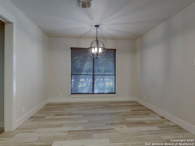 Image 15 of 41 For 7743 Mountain Trail