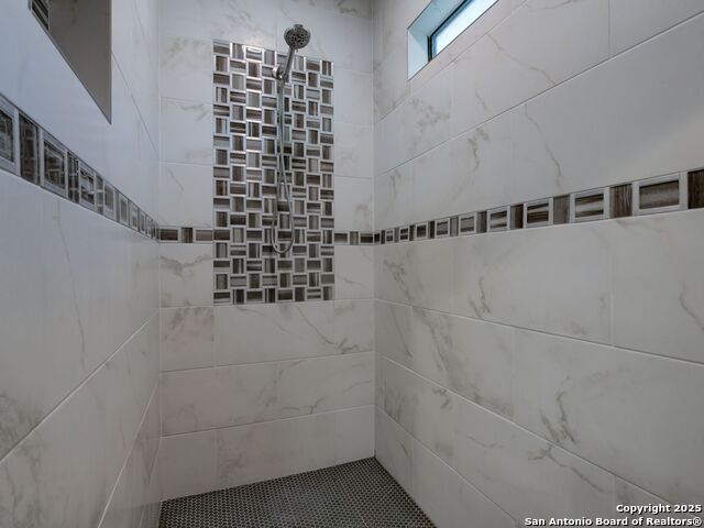 Image 20 of 41 For 7743 Mountain Trail