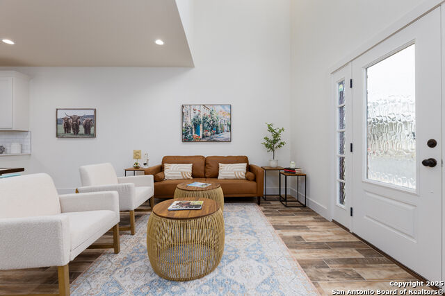 Image 8 of 22 For 2136 Paniolo