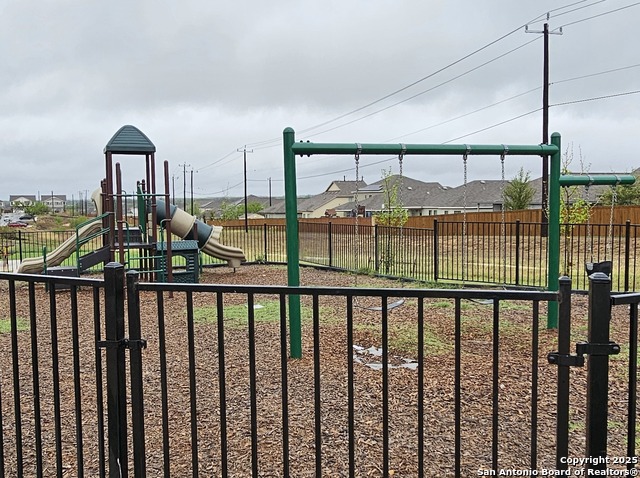 Image 14 of 16 For 10203 Tulipwood Run 102