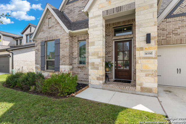 Listing photo id 11 for 14330 Moon Eye Trail