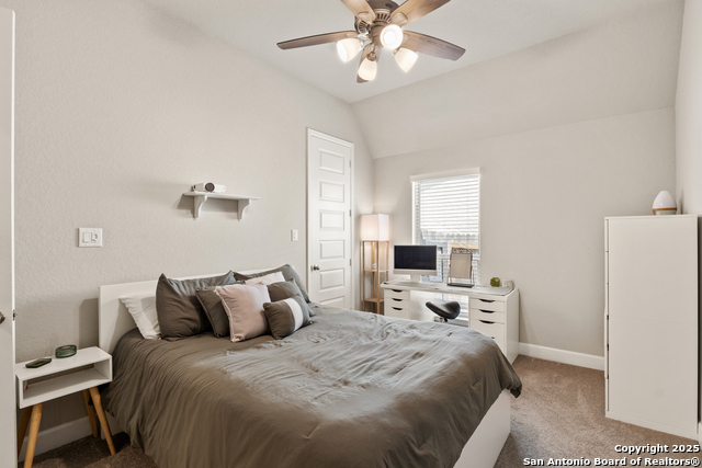 Listing photo id 16 for 14330 Moon Eye Trail