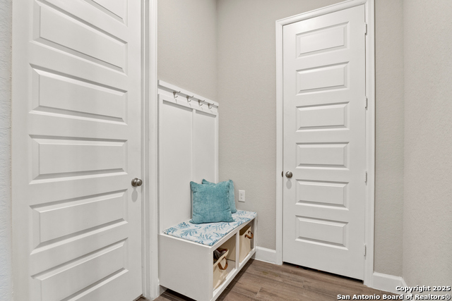 Listing photo id 24 for 14330 Moon Eye Trail