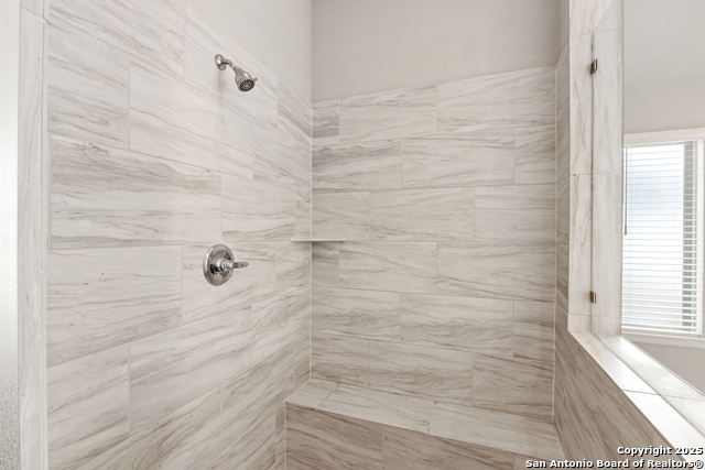 Listing photo id 39 for 14330 Moon Eye Trail