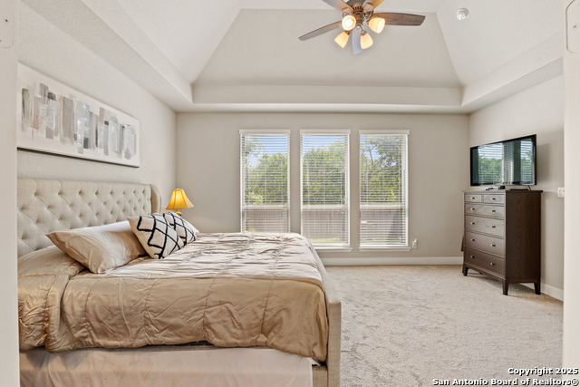 Listing photo id 3 for 14330 Moon Eye Trail