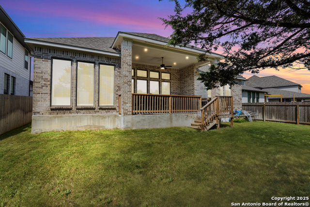 Listing photo id 5 for 14330 Moon Eye Trail