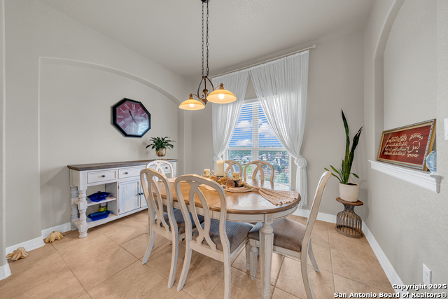 Image 14 of 52 For 7634 Hays Hill