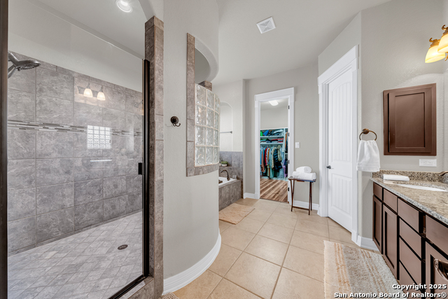 Image 21 of 52 For 7634 Hays Hill