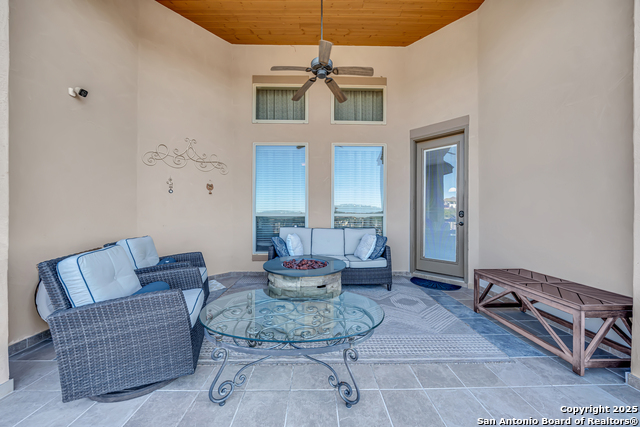 Image 34 of 52 For 7634 Hays Hill