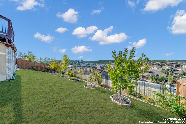 Image 37 of 52 For 7634 Hays Hill