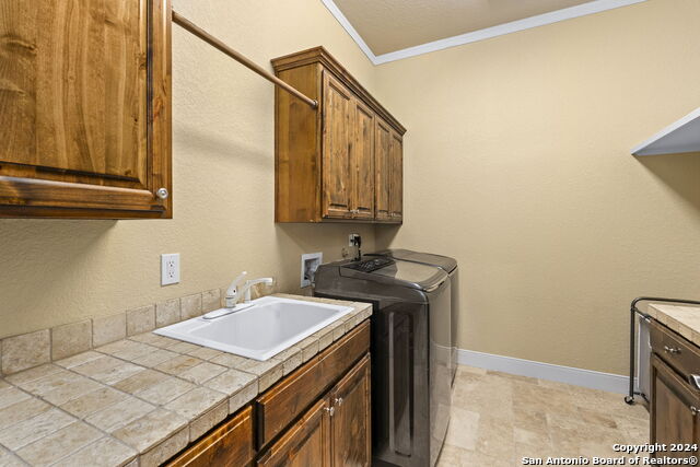 Listing photo id 9 for 8415 Wild Wind Park