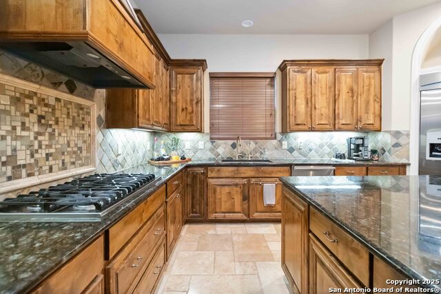 Listing photo id 17 for 8415 Wild Wind Park