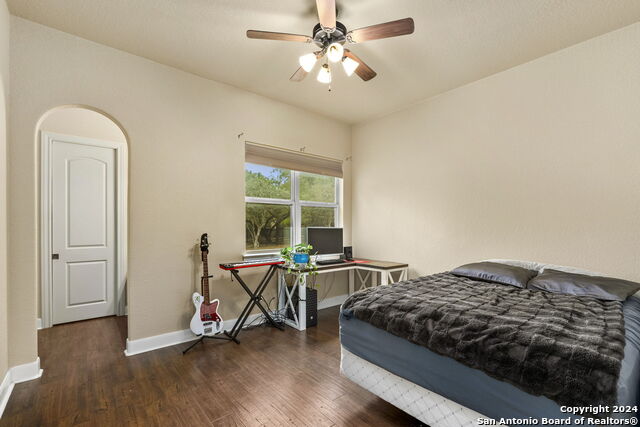 Listing photo id 38 for 8415 Wild Wind Park