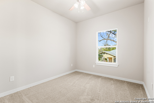 Image 29 of 38 For 851 Porter St