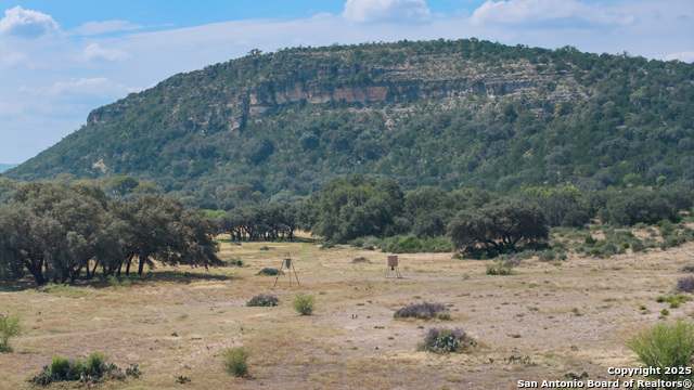 Listing photo id 27 for 000 Ranch Road 2631