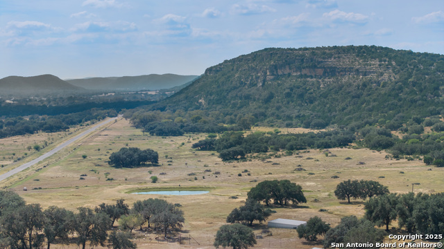 Listing photo id 28 for 000 Ranch Road 2631