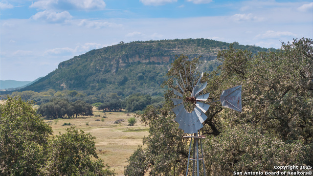 Listing photo id 29 for 000 Ranch Road 2631