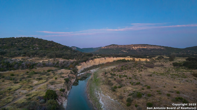 Listing photo id 32 for 000 Ranch Road 2631