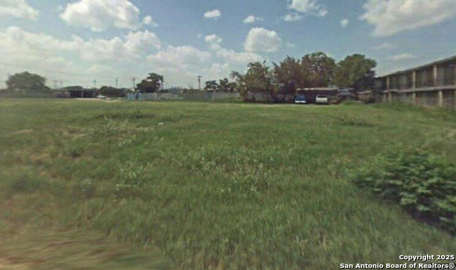 Image 3 of 7 For 135 Cornelia