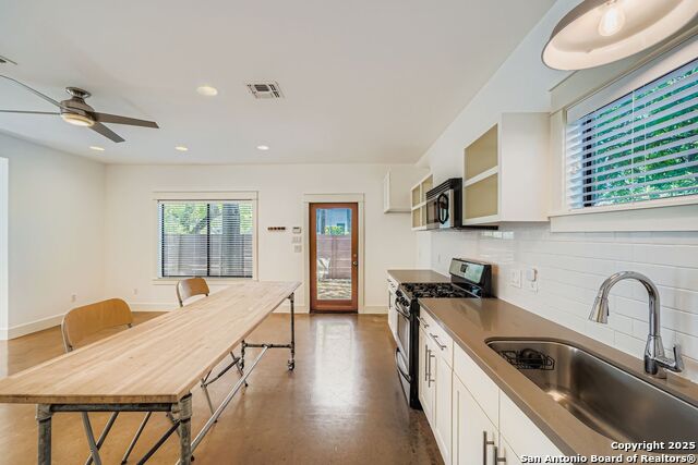 Image 20 of 38 For 1800 E. 14th