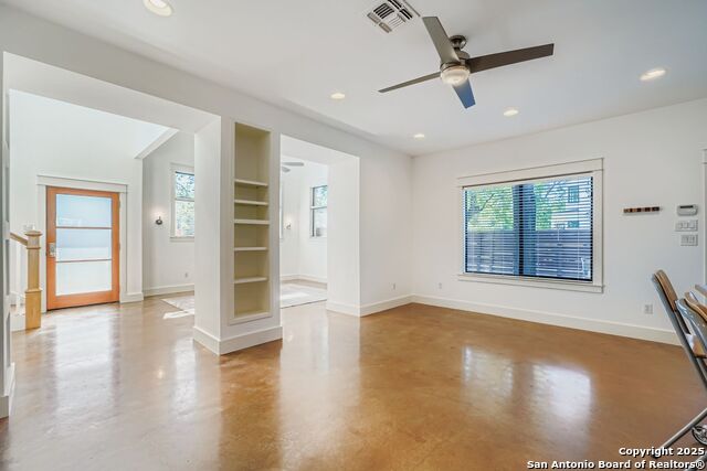 Image 24 of 38 For 1800 E. 14th