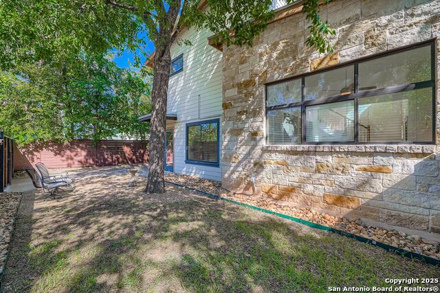 Image 31 of 38 For 1800 E. 14th