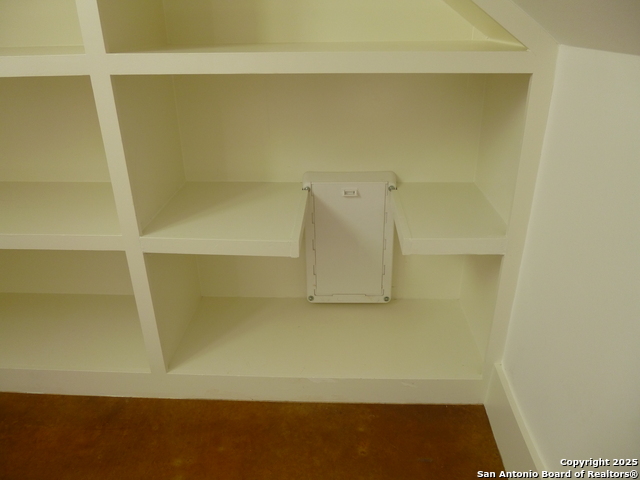 Image 34 of 38 For 1800 E. 14th