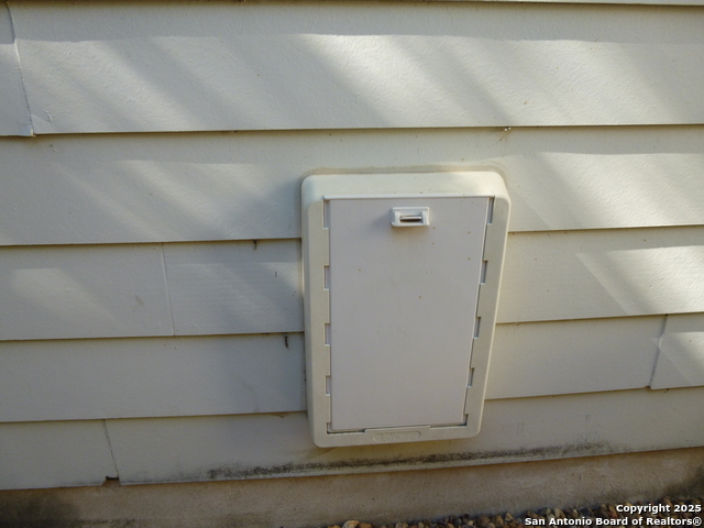 Image 35 of 38 For 1800 E. 14th