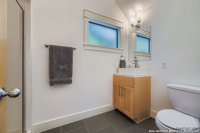 Image 7 of 38 For 1800 E. 14th