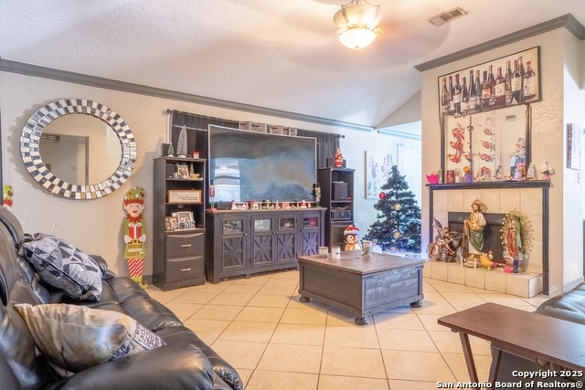 Image 3 of 15 For 5027 Cabin Lake