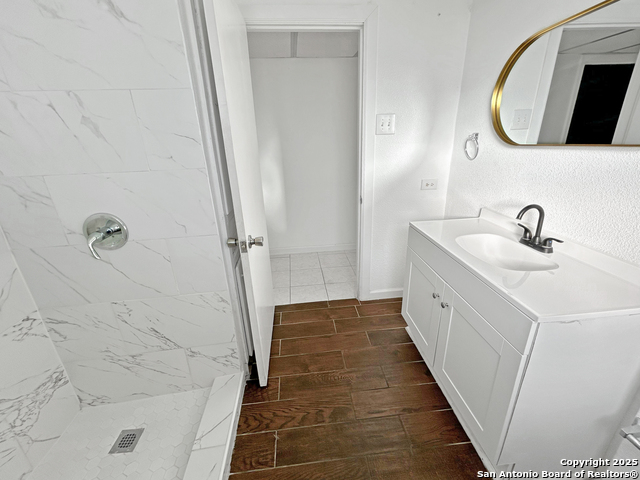 Image 21 of 24 For 546 Creath