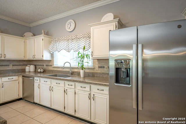 Image 32 of 66 For 8410 Tiguex  