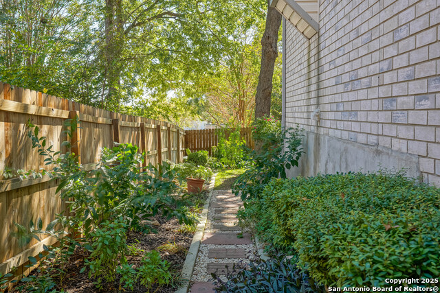 Image 61 of 66 For 8410 Tiguex  