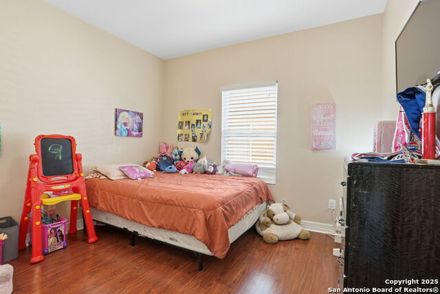 Image 16 of 22 For 9918 Fuchsia View