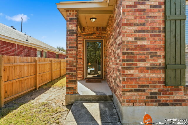 Image 5 of 22 For 9918 Fuchsia View