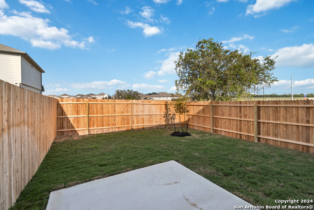 Listing photo id 30 for 3924 Abbott Pass