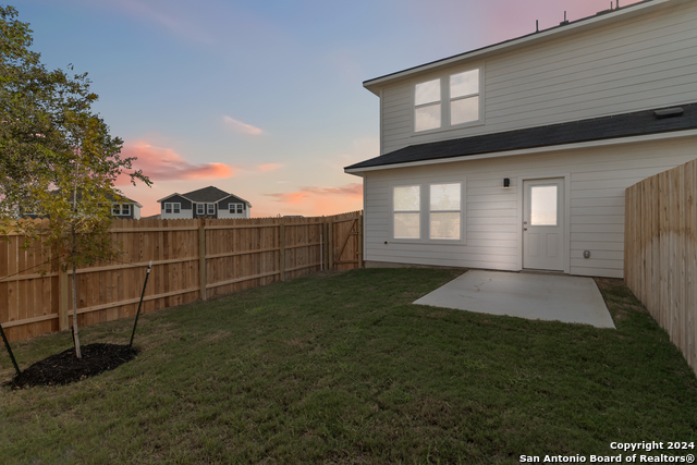 Listing photo id 31 for 3924 Abbott Pass