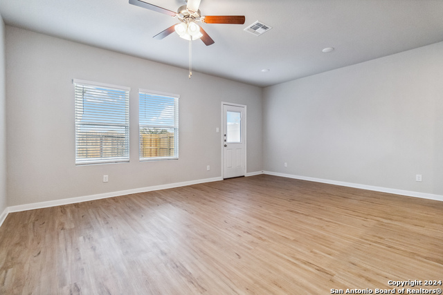 Listing photo id 12 for 3932 Abbott Pass