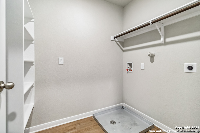 Listing photo id 22 for 3932 Abbott Pass