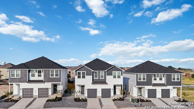 Listing photo id 36 for 3928 Abbott Pass