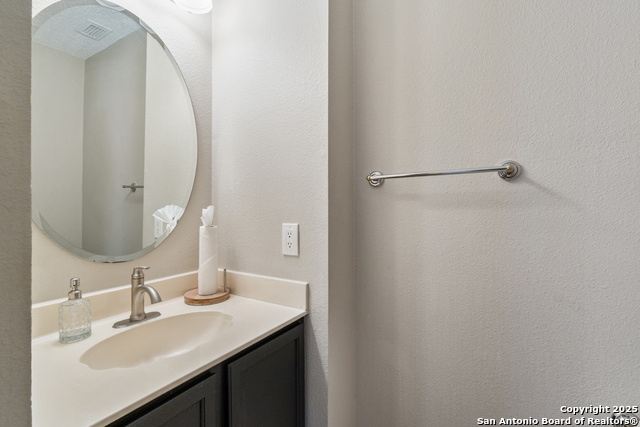 Image 10 of 36 For 6430 Maverick Trail Dr