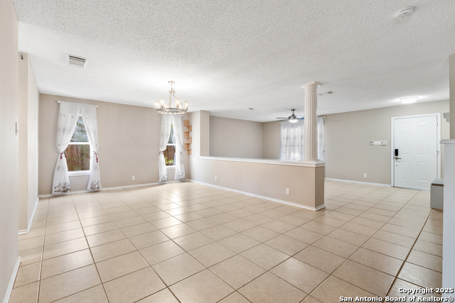 Image 7 of 36 For 6430 Maverick Trail Dr