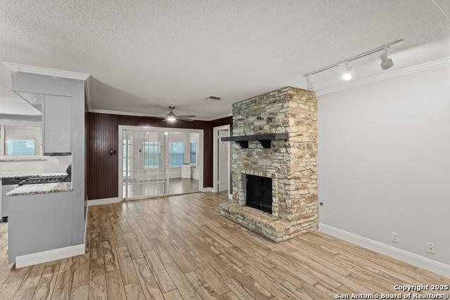 Image 12 of 32 For 6114 Forest Wood