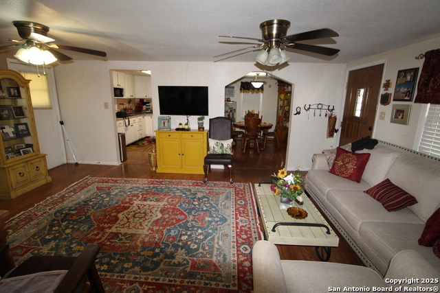 Image 11 of 27 For 19411 Somerset