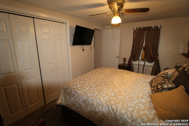 Image 23 of 27 For 19411 Somerset