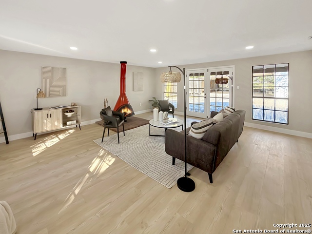 Image 11 of 41 For 351 Ave Maria