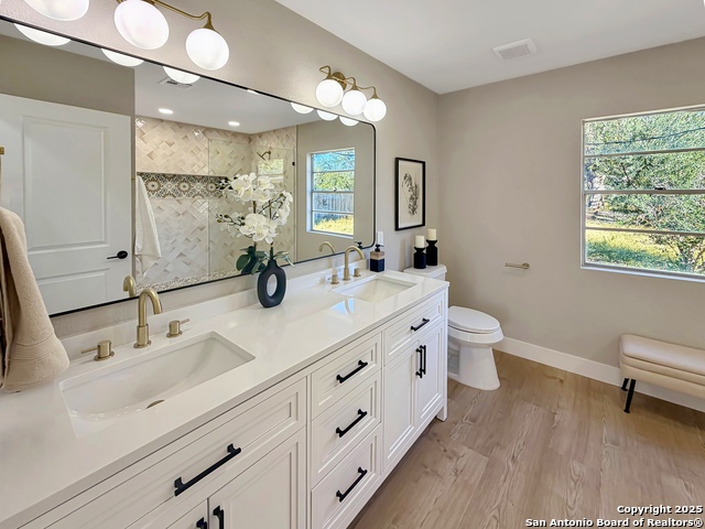 Image 14 of 41 For 351 Ave Maria