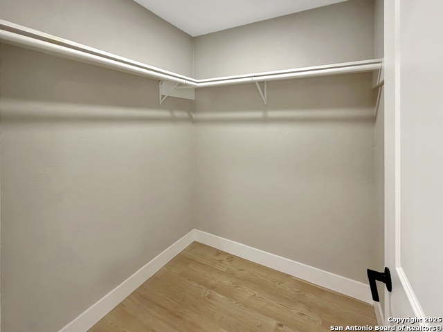 Image 16 of 41 For 351 Ave Maria