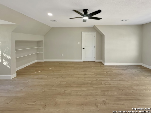 Image 22 of 41 For 351 Ave Maria