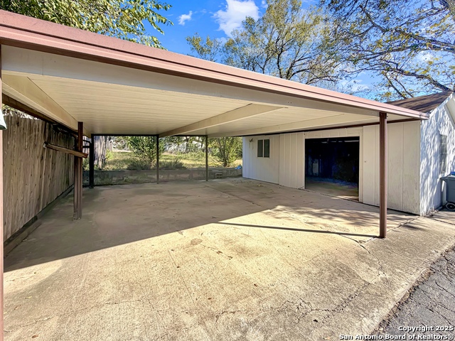 Image 35 of 41 For 351 Ave Maria